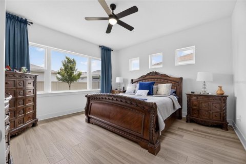Casa en venta en Wesley Chapel, Florida, 4 dormitorios, 231.98 m2 № 2215723 - foto 28