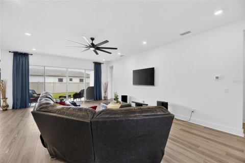 Casa en venta en Wesley Chapel, Florida, 4 dormitorios, 231.98 m2 № 2215723 - foto 13