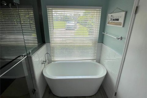 Villa ou maison à louer à Windermere, Floride: 3 chambres, 160.26 m2 № 1780744 - photo 22