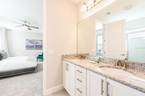 Villa ou maison à vendre à Kissimmee, Floride: 6 chambres, 308.16 m2 № 2141110 - photo 11
