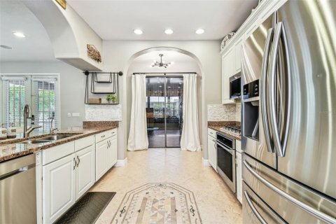Casa en venta en Tampa, Florida, 4 dormitorios, 278.71 m2 № 1654381 - foto 12