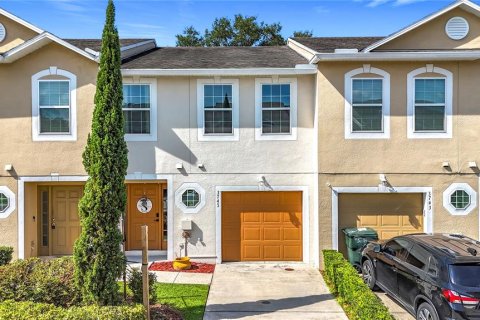 Townhouse in Lakeland, Florida 3 bedrooms, 164.53 sq.m. № 1916643 - photo 1