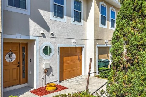 Townhouse in Lakeland, Florida 3 bedrooms, 164.53 sq.m. № 1916643 - photo 5