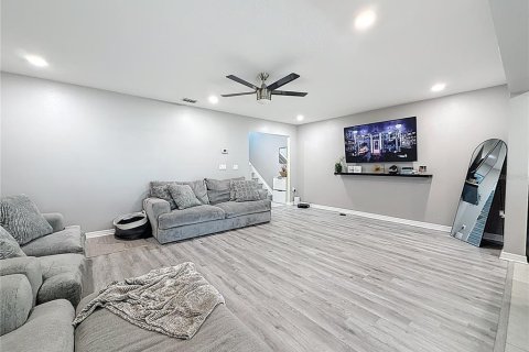 Townhouse in Lakeland, Florida 3 bedrooms, 164.53 sq.m. № 1916643 - photo 16