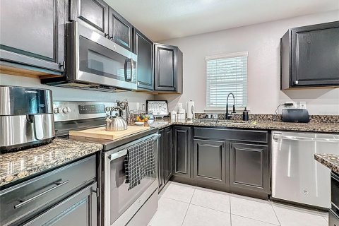 Townhouse in Lakeland, Florida 3 bedrooms, 164.53 sq.m. № 1916643 - photo 22