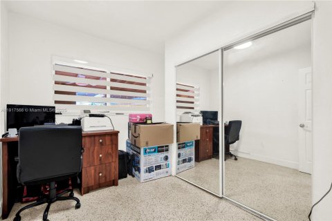 House in Cutler Bay, Florida 3 bedrooms, 109.07 sq.m. № 2056514 - photo 16