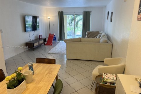 Copropriété à louer à Boca Raton, Floride: 2 chambres, 101.54 m2 № 2169831 - photo 9