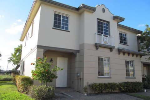 Adosado en Riviera Beach, Florida 3 dormitorios, 141.95 m2 № 2078557