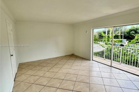 Apartment in Miami, Florida 1 bedroom, 65.87 sq.m. № 1956015 - photo 2