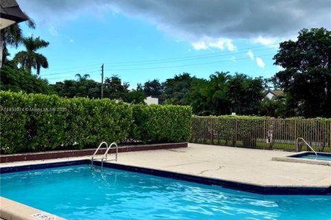 Apartment in Miami, Florida 1 bedroom, 65.87 sq.m. № 1956015 - photo 12