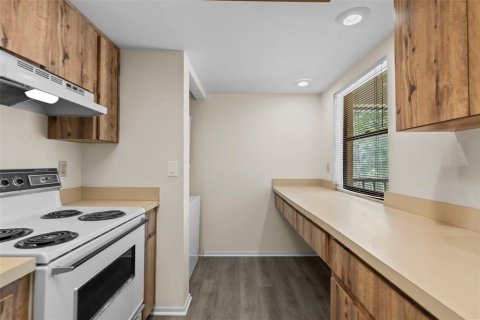 Condo in Tampa, Florida, 1 bedroom  № 1870691 - photo 6