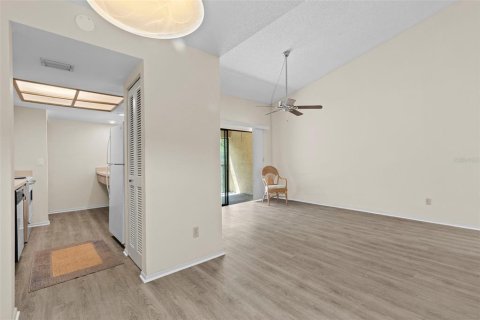 Condo in Tampa, Florida, 1 bedroom  № 1870691 - photo 5