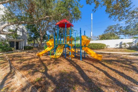 Copropriété à vendre à Palm Harbor, Floride: 1 chambre, 107.12 m2 № 1527285 - photo 29