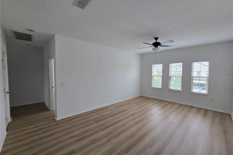 House in Riverview, Florida 5 bedrooms, 296.17 sq.m. № 1761224 - photo 19