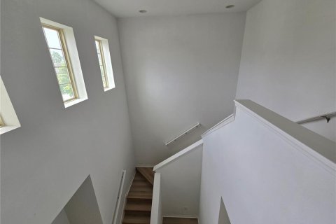 House in Riverview, Florida 5 bedrooms, 296.17 sq.m. № 1761224 - photo 3