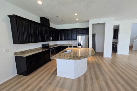 House in Riverview, Florida 5 bedrooms, 296.17 sq.m. № 1761224 - photo 13