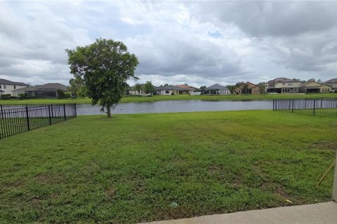 House in Riverview, Florida 5 bedrooms, 296.17 sq.m. № 1761224 - photo 2