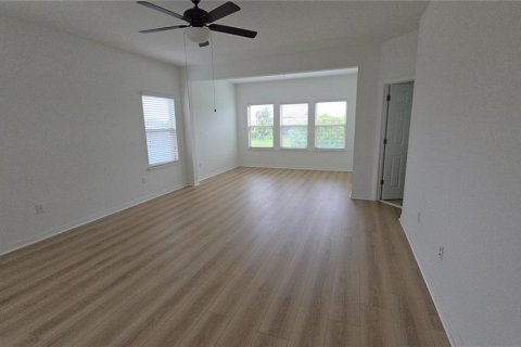 House in Riverview, Florida 5 bedrooms, 296.17 sq.m. № 1761224 - photo 21