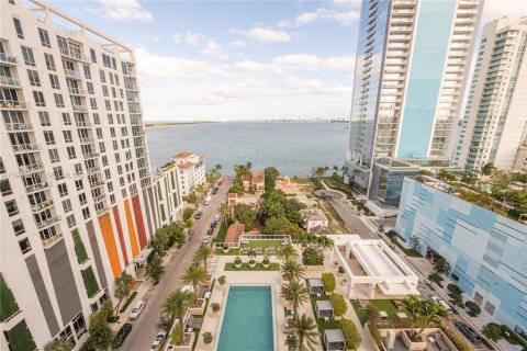 Condominio en alquiler en Miami, Florida, 3 dormitorios, 146.88 m2 № 2006893 - foto 7