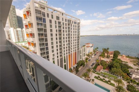 Condominio en alquiler en Miami, Florida, 3 dormitorios, 146.88 m2 № 2006893 - foto 6
