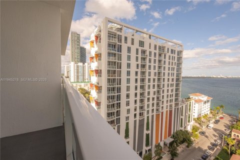 Condominio en alquiler en Miami, Florida, 3 dormitorios, 146.88 m2 № 2006893 - foto 16