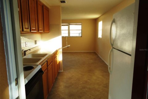 Apartamento en alquiler en Saint Petersburg, Florida, 2 dormitorios, 69.68 m2 № 1681445 - foto 9
