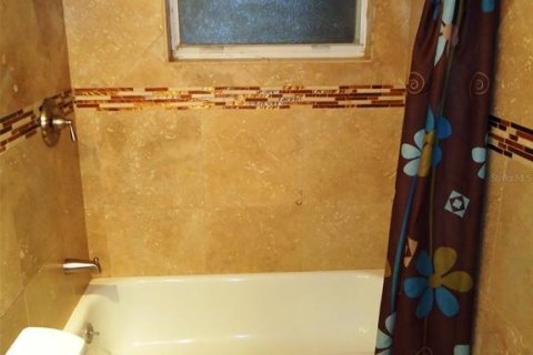 Apartamento en alquiler en Saint Petersburg, Florida, 2 dormitorios, 69.68 m2 № 1681445 - foto 5