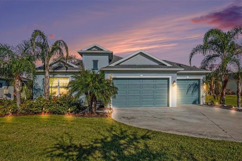 House in Parrish, Florida 4 bedrooms, 214.6 sq.m. № 2308159
