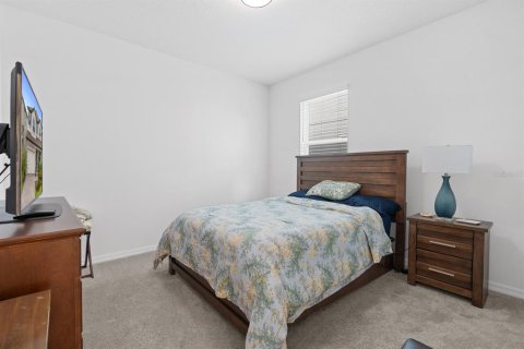House in Tampa, Florida 5 bedrooms, 330.64 sq.m. № 2259091 - photo 29