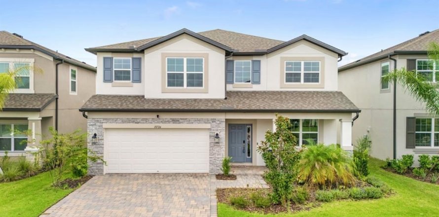 House in Tampa, Florida 5 bedrooms, 330.64 sq.m. № 2259091