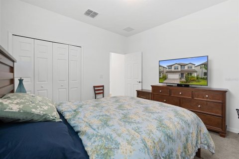 House in Tampa, Florida 5 bedrooms, 330.64 sq.m. № 2259091 - photo 30