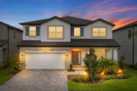 House in Tampa, Florida 5 bedrooms, 330.64 sq.m. № 2259091 - photo 2