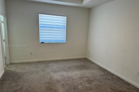 Снять в аренду таунхаус в Хомстед, Флорида 3 спальни, 164.62м2, № 1990996 - фото 10