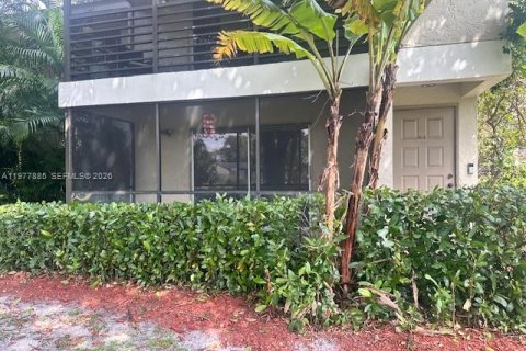 Condo in Pompano Beach, Florida, 2 bedrooms  № 2041856