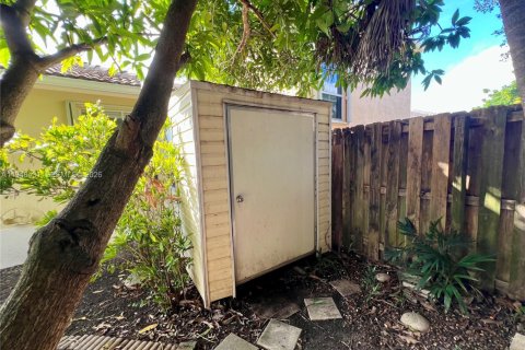 Снять в аренду виллу или дом в Пальметто-Бей, Флорида 4 спальни, 172.43м2, № 2003725 - фото 11