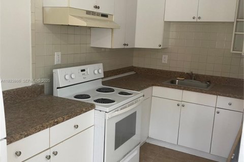Casa en alquiler en Fort Lauderdale, Florida, 1 dormitorio, 135.36 m2 № 2054986 - foto 7