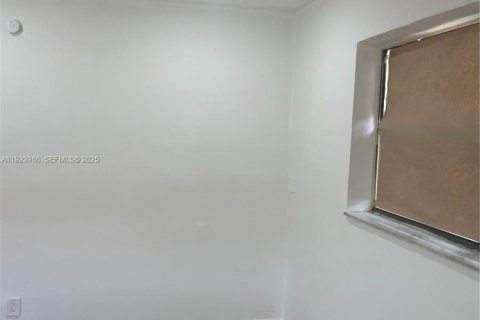 Casa en alquiler en Fort Lauderdale, Florida, 1 dormitorio, 135.36 m2 № 2054986 - foto 6