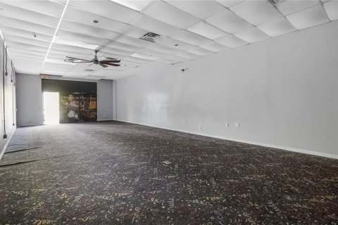 Immobilier commercial à louer à Leesburg, Floride: 98.85 m2 № 1442666 - photo 7