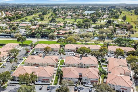 Купить таунхаус в Мирамар, Флорида 2 спальни, 107.12м2, № 1958628 - фото 23