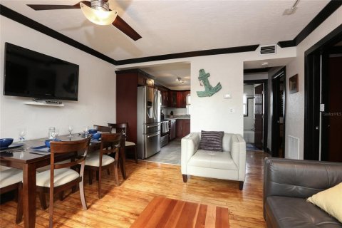 Casa en venta en New Smyrna Beach, Florida, 4 dormitorios, 151.06 m2 № 2143476 - foto 19