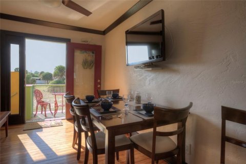 Casa en venta en New Smyrna Beach, Florida, 4 dormitorios, 151.06 m2 № 2143476 - foto 23