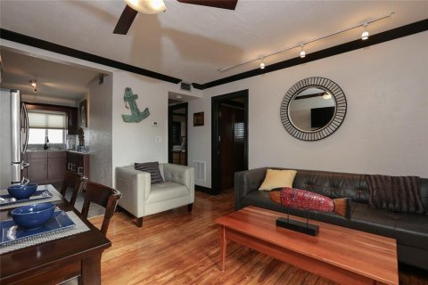 Casa en venta en New Smyrna Beach, Florida, 4 dormitorios, 151.06 m2 № 2143476 - foto 18