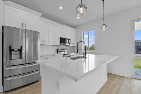 Villa ou maison à vendre à Port Charlotte, Floride: 4 chambres, 197.79 m2 № 1827297 - photo 9
