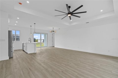 Villa ou maison à vendre à Port Charlotte, Floride: 4 chambres, 197.79 m2 № 1827297 - photo 4