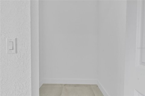 Villa ou maison à vendre à Port Charlotte, Floride: 4 chambres, 197.79 m2 № 1827297 - photo 23