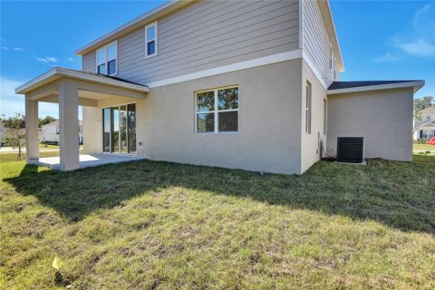 House in Mount Dora, Florida 4 bedrooms, 248.05 sq.m. № 2205579 - photo 19