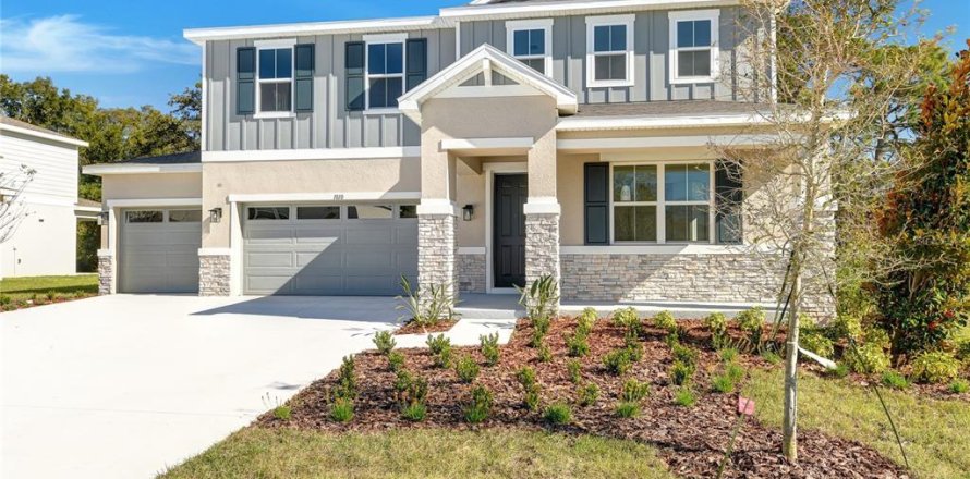 House in Mount Dora, Florida 4 bedrooms, 248.05 sq.m. № 2205579