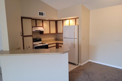 Copropriété à louer à Orlando, Floride: 2 chambres, 102.29 m2 № 2402835 - photo 3