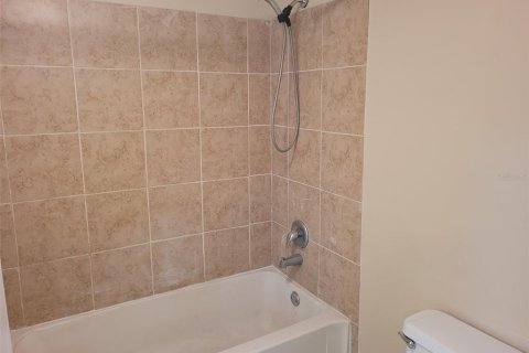 Copropriété à louer à Orlando, Floride: 2 chambres, 102.29 m2 № 2402835 - photo 9