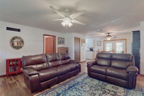 Casa en venta en New Smyrna Beach, Florida, 3 dormitorios, 117.06 m2 № 2387387 - foto 5
